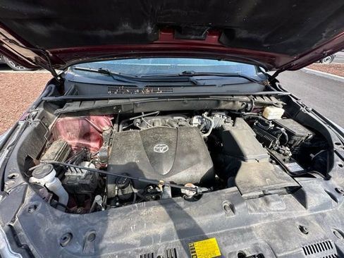 Used 2019 Toyota Highlander XLE image 15