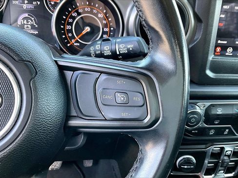 Certified 2022 Jeep Wrangler Sport S image 28