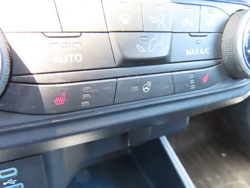 Used 2022 Ford Maverick XLT w/ Equipment Group 300A Standard AWD/4WD image 26