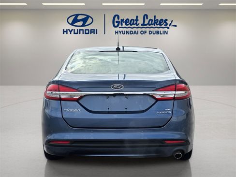 Used 2018 Ford Fusion SE image 4