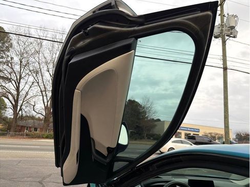 Used 2017 BMW i8 image 7