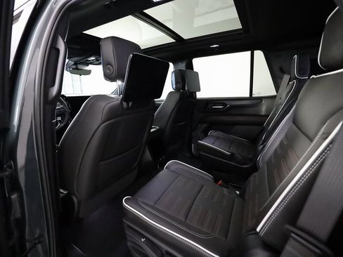 Used 2025 GMC Yukon AT4 Ultimate image 18