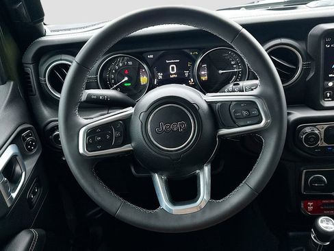 Used 2023 Jeep Wrangler Unlimited Rubicon 4xe AWD/4WD image 12