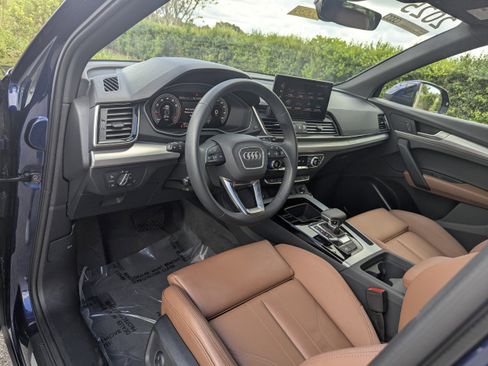 Certified 2025 Audi Q5 2.0T Premium w/ Convenience Plus Package image 23