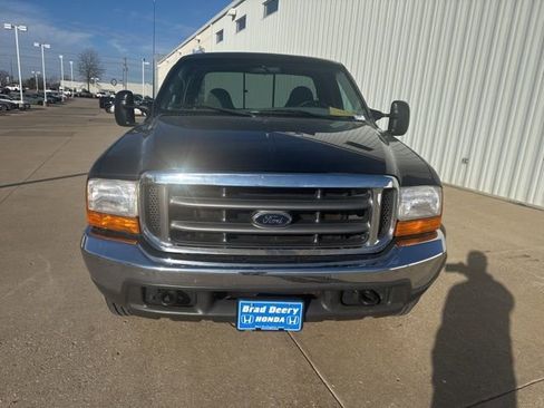 Used 2000 Ford F350 XLT image 3
