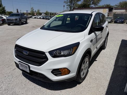 Used 2018 Ford Escape S FWD image 3