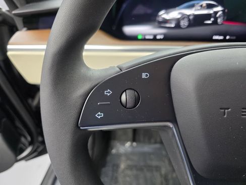 Used 2024 Tesla Model S AWD/4WD image 19