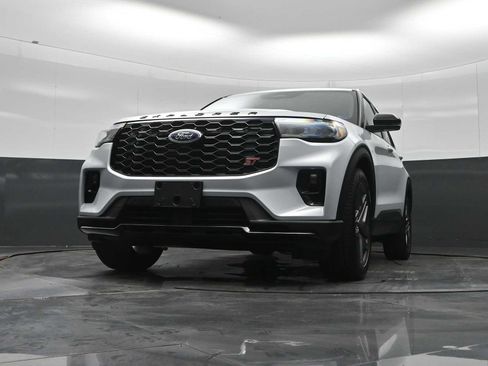 New 2026 Ford Explorer ST w/ Sun And Sound Package AWD/4WD image 29
