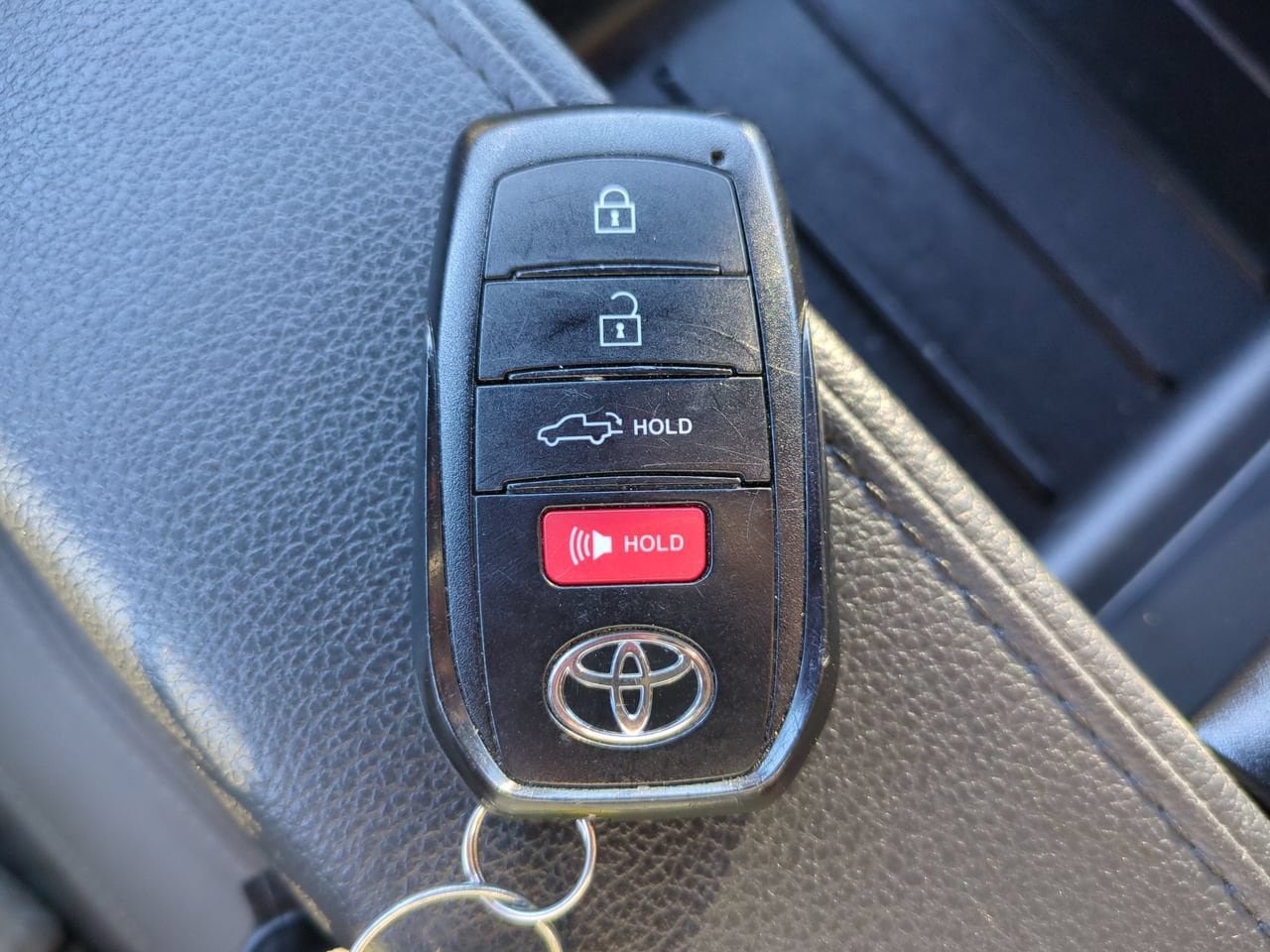Used 2025 Toyota Tundra SR5 w/ SR5 Convenience Package AWD/4WD image 27