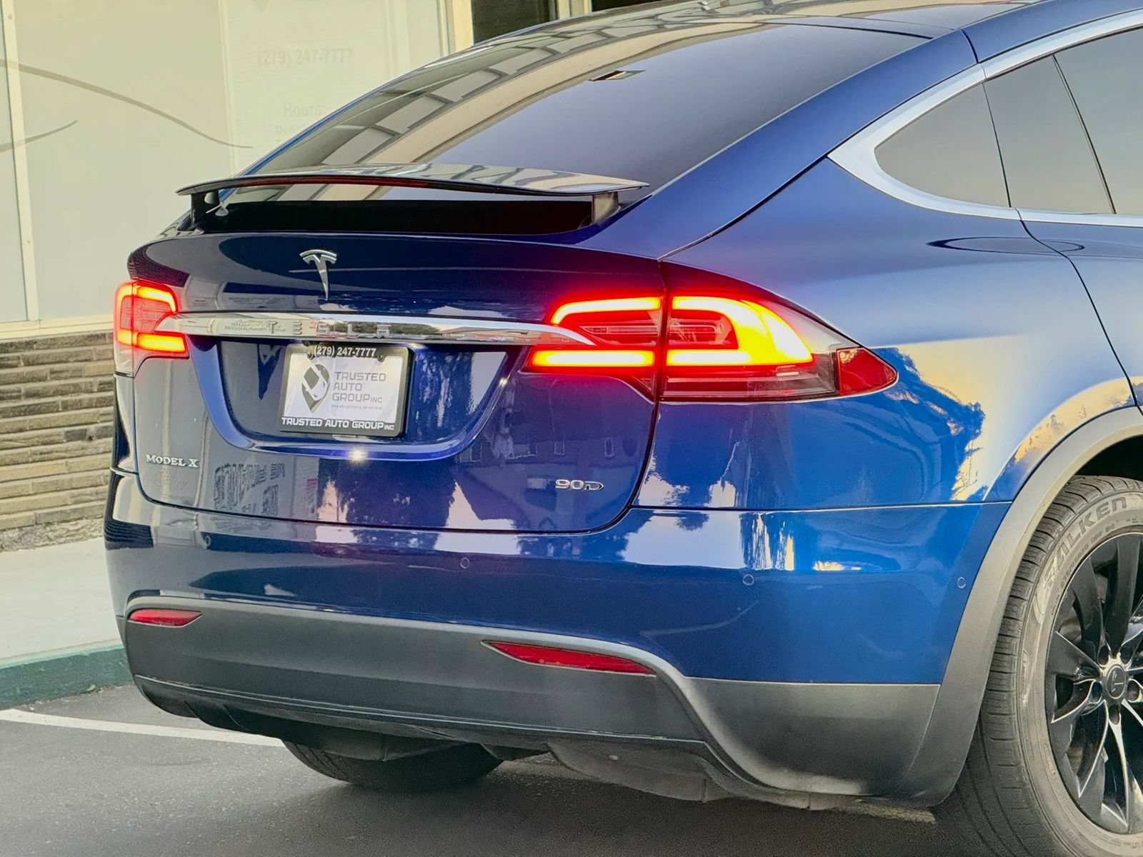 Used 2016 Tesla Model X 90D AWD/4WD image 10