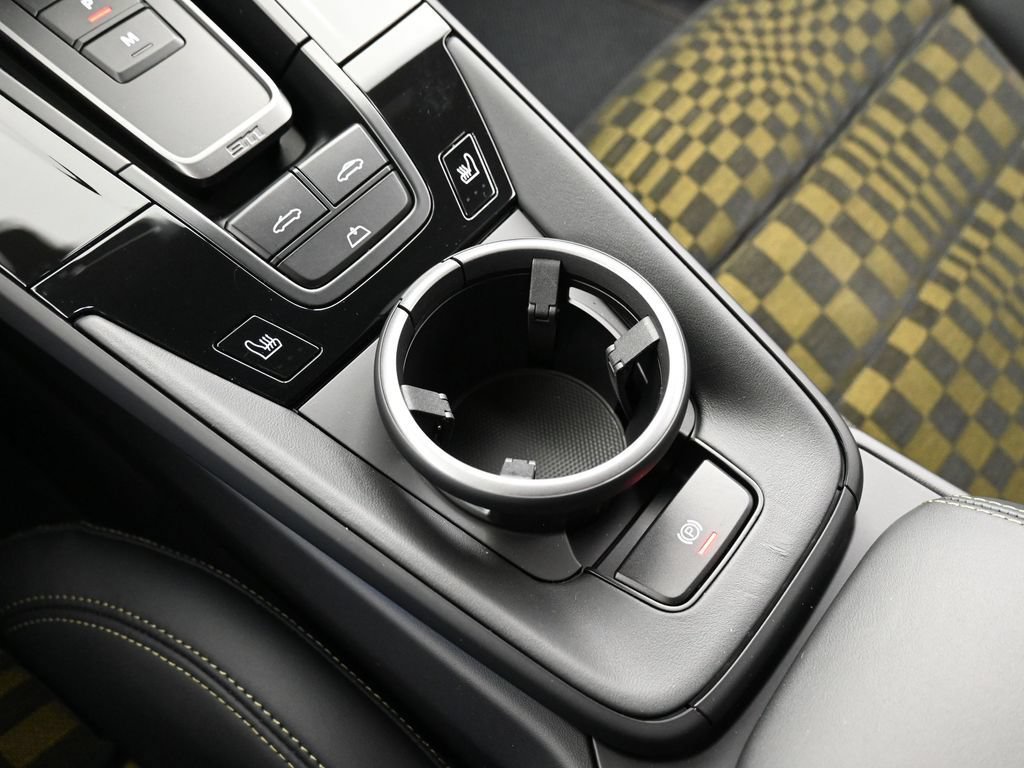 Certified 2026 Porsche 911 GTS RWD image 25