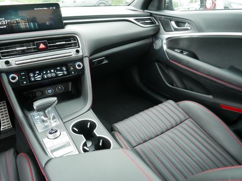Used 2025 Genesis G70 2.5T w/ Sport Prestige Package AWD/4WD image 11