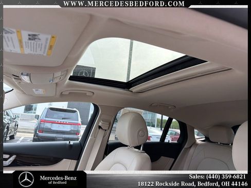Used 2017 Mercedes-Benz GLC 300 4MATIC Coupe image 19