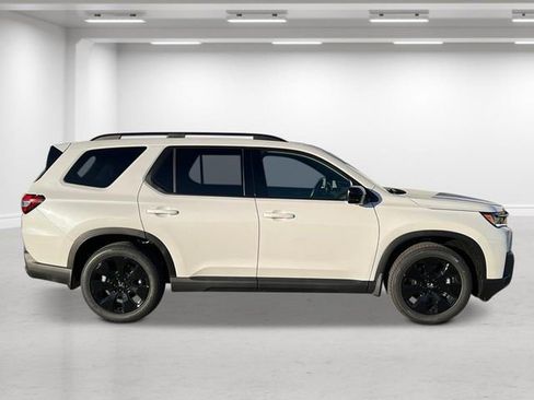 New 2026 Honda Pilot Black Edition image 7