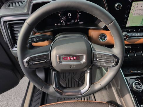 Used 2023 GMC Canyon AT4 w/ AT4 Premium Package image 28