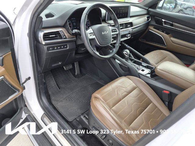 Certified 2022 Kia Telluride SX w/ SX Prestige Package AWD/4WD image 23