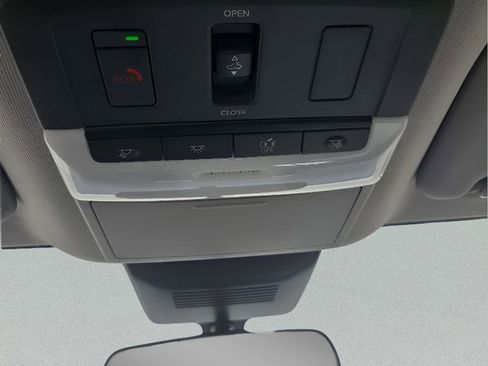 Used 2024 Nissan Sentra SR w/ SR Premium Package FWD image 22