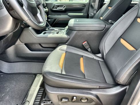 New 2026 GMC Sierra 2500 AT4 w/ AT4 Premium Plus Package AWD/4WD image 24