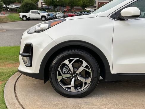 Used 2021 Kia Sportage LX FWD image 12