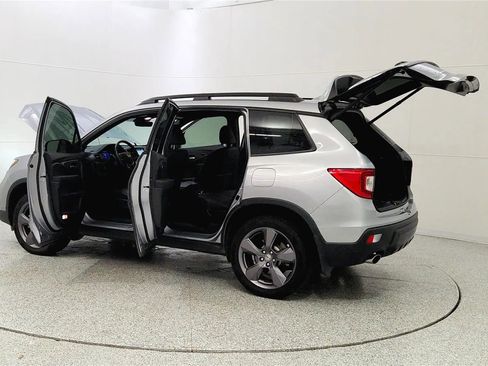 Used 2020 Honda Passport Touring image 11