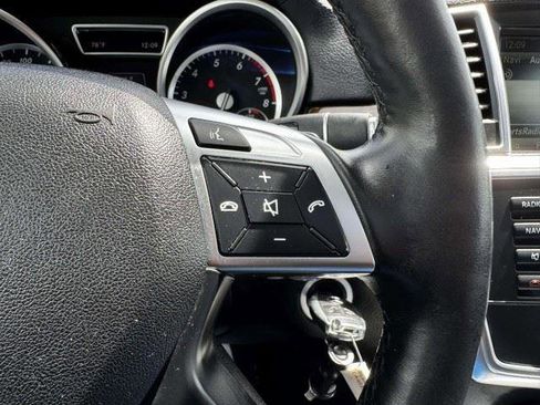 Used 2014 Mercedes-Benz GL 450 4MATIC image 24