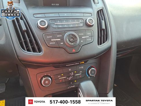 Used 2018 Ford Focus SE w/ Cold Weather Package FWD image 21