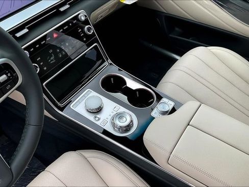 New 2025 Genesis GV80 2.5T Standard image 8