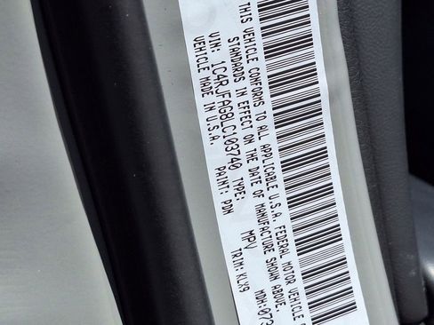 Used 2020 Jeep Grand Cherokee Altitude image 33