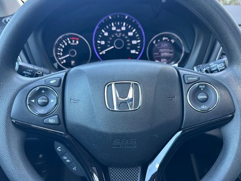 Used 2016 Honda HR-V EX image 28