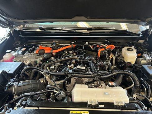 Used 2025 Toyota Tacoma 4x4 Double Cab Hybrid image 24