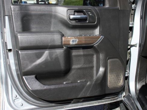 Used 2020 Chevrolet Silverado 1500 LT RWD image 14