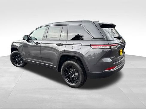 New 2026 Jeep Grand Cherokee Altitude AWD/4WD image 5