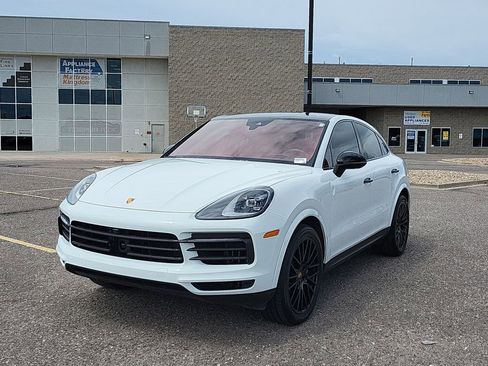 Used 2023 Porsche Cayenne Coupe AWD/4WD image 7