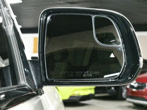 Used 2022 Jeep Wagoneer Series III w/ Premium Group I image 64