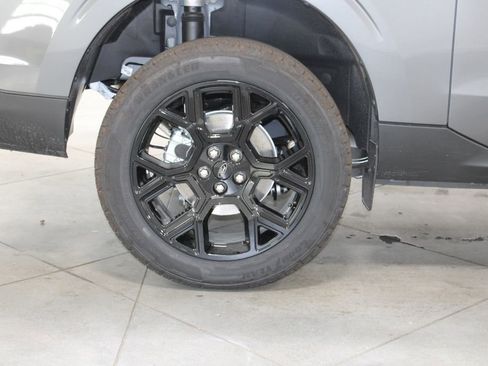 New 2025 Ford Maverick Lariat w/ Black Appearance Package image 12