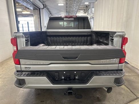 Used 2024 Chevrolet Silverado 3500 High Country w/ Technology Package image 36