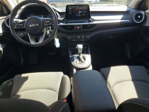 Used 2024 Kia Forte LXS w/ LXS Technology Package image 11