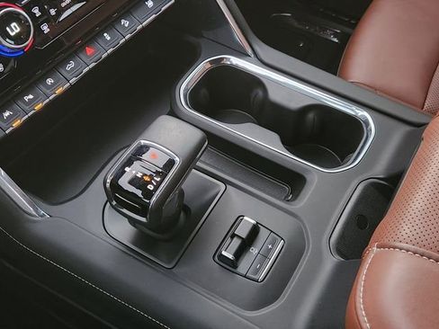 Used 2024 GMC Sierra 1500 Denali Ultimate image 18