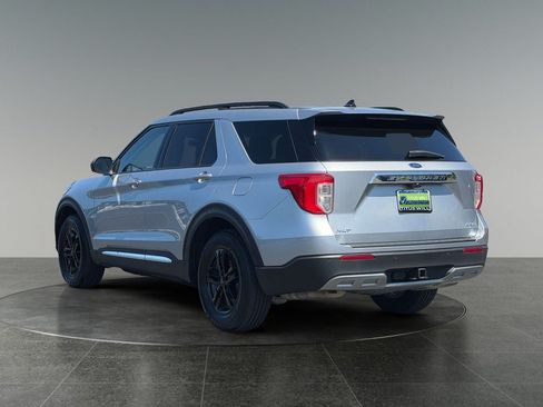 Used 2023 Ford Explorer XLT w/ Equipment Group 202A AWD/4WD image 7