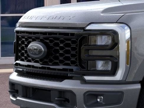 New 2026 Ford F250 XLT w/ XLT Premium Package AWD/4WD image 18