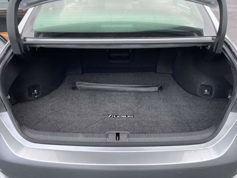 Used 2024 Lexus ES 350 w/ Premium Package FWD image 10