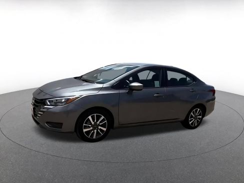 Used 2025 Nissan Versa SV FWD image 8