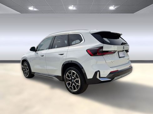 Used 2026 BMW X1 xDrive28i w/ Convenience Package AWD/4WD image 3