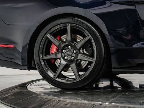 Used 2021 Ford Mustang Shelby GT500 w/ Carbon Fiber Track Pack RWD image 97