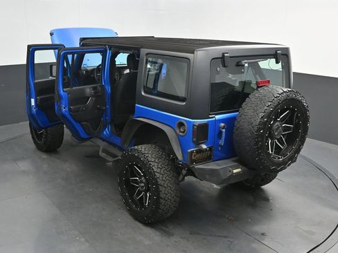 Used 2015 Jeep Wrangler Unlimited Sport AWD/4WD image 46