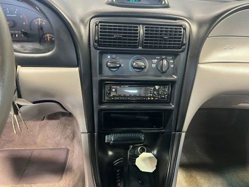 Used 1996 Ford Mustang Coupe image 10