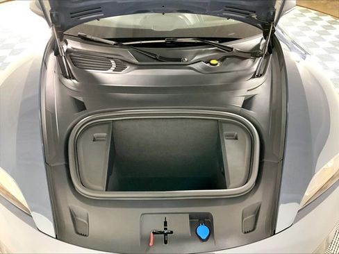 Used 2025 Porsche Taycan image 22