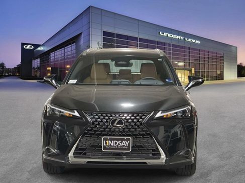 Used 2026 Lexus UX 300h AWD w/ Accessory Package (2T) image 7