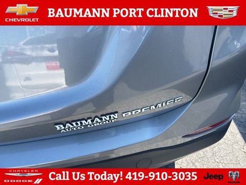 Used 2023 Chevrolet Equinox Premier FWD image 35