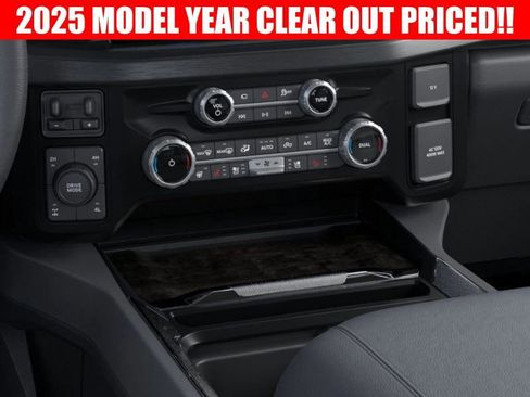 New 2025 Ford F250 Lariat w/ Lariat Ultimate Package image 15